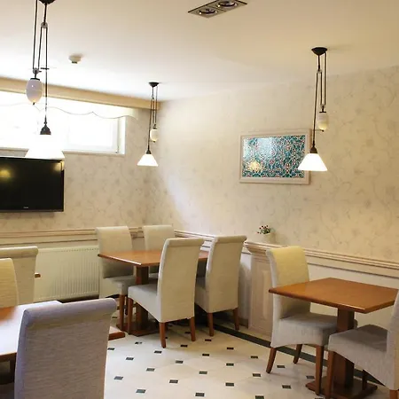 Hotell Novano 3*