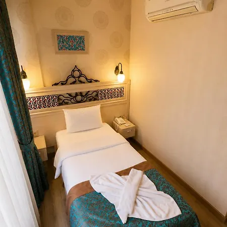 Novano Hotel