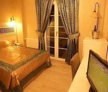 Novano Hotel