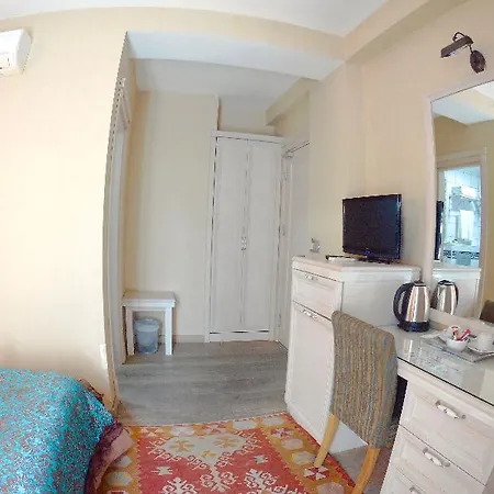 Novano Hotell